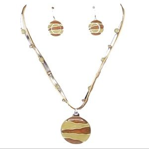 Kenneth Cole Enamel Brown Beige Tiger Stripe 17” Necklace & Earring Matching Set